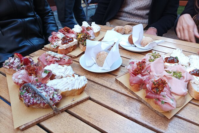 Venice Bacaro Food Tour: Eat and Drink like a Venetian - Cannaregio side streets: why this neighborhood choice matters