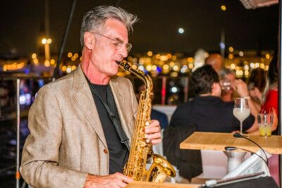 Venice: Catamaran Sunset Jazz Cruise with Aperitivo - Getting to Riva dei Sette Martiri and finding the right boat