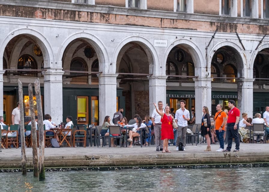Venice: City Center Historical Guided Walking Tour - The Venice Gallery VR Stop: See San Marco Change Through Time