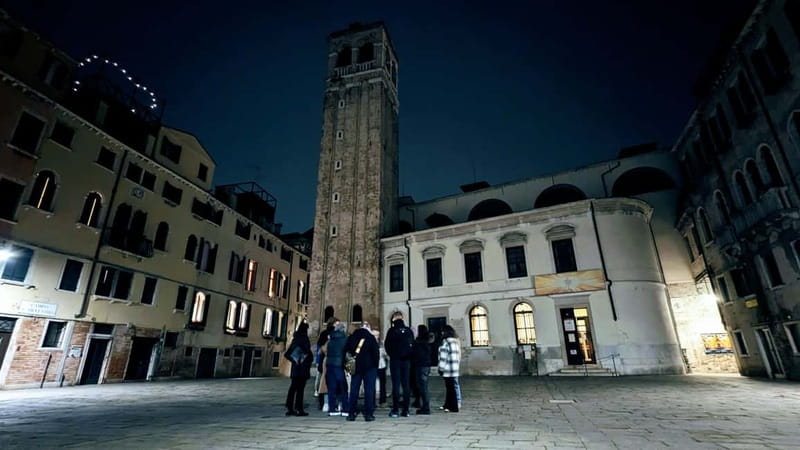 Venice: Crimes, Legends, and Mysteries Sunset Tour - Ending Near St. Mark’s Square: What to Do After
