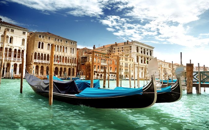 Venice Day Trip from Milan with Guided City Tour - Glass-making workshop near St. Mark’s: craft, not just shopping