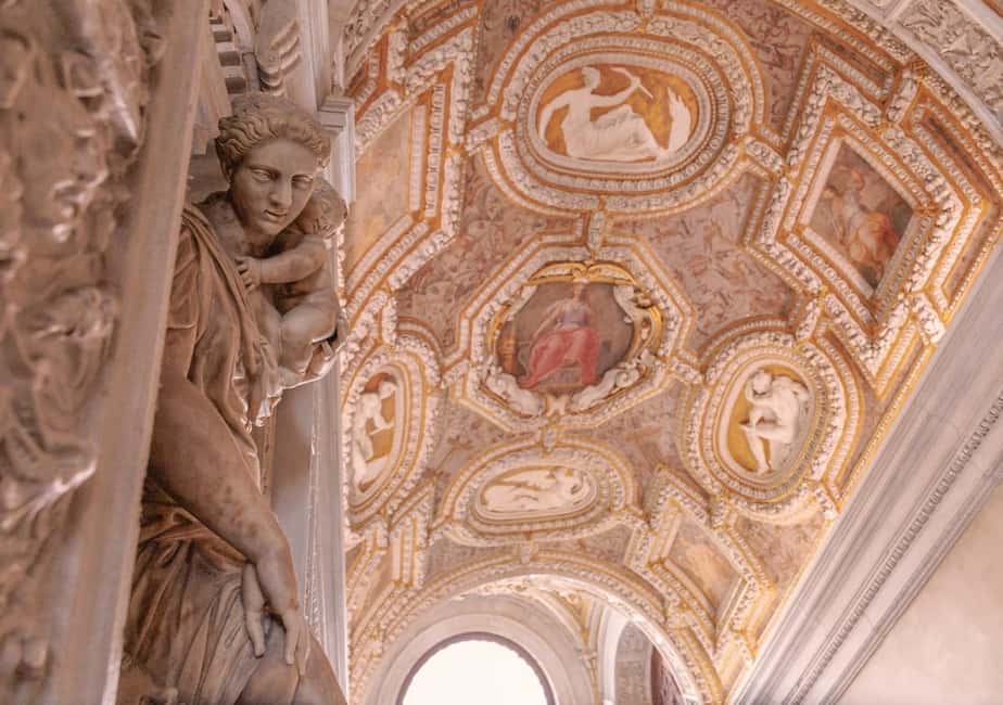 Venice: Doge's Palace and St Mark's Tour with Gondola Ride - Bridge of Sighs and the New Prisons: Where the Story Turns Dark