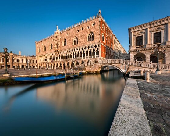 Venice: Doge's Palace Guided Tour With Tickets & Optional Gondola - Key highlights at a glance