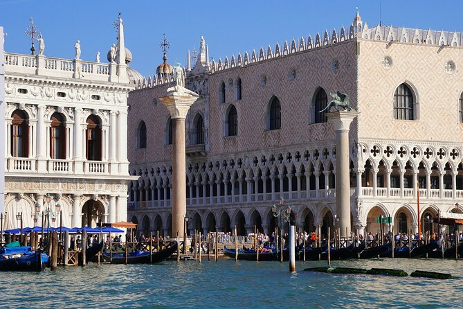Venice: Doge's Palace Guided Tour With Tickets & Optional Gondola - Timing, group size, and small rules that can surprise you