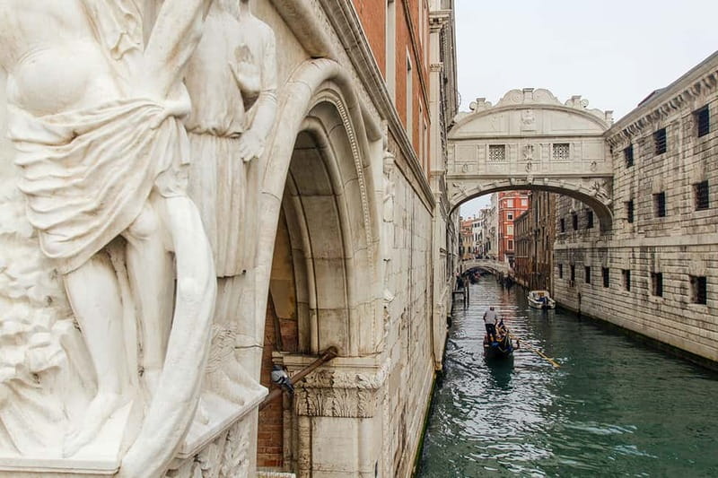 Venice: Doges Palace, Prison, and Secret Passageways Tour - Casanova’s Cell and the Darker Side of the Palace