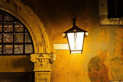 Venice Ghost Stories, Legends and Anecdotes Tour - The night walk, stop by stop: legends tied to real Venice corners