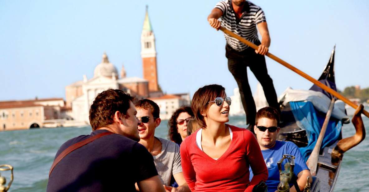 Venice: Gondola Ride with Live Guide or Audio Guide - Madonna della Salute to the Grand Canal: your start line