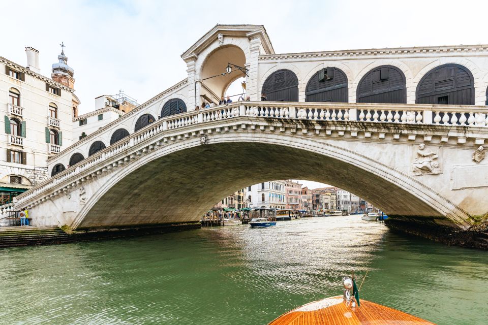 Venice: Grand Canal Boat Tour - What the route feels like: getting your bearings on the water