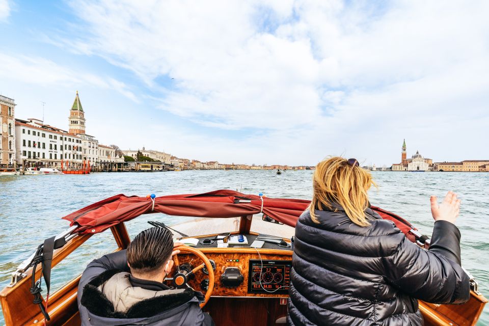 Venice: Grand Canal Boat Tour - Rialto Bridge from the canal: the classic view that teaches scale