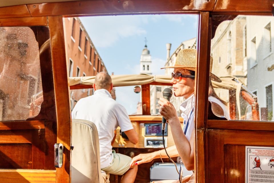 Venice: Grand Canal Private Boat Trip - Small Group Comfort: Seating Choices, Weather, and Stepping Onboard