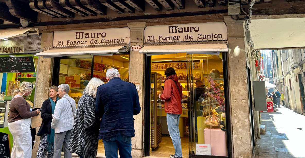 Venice: Guided City Highlights and Street Food Tour - What you actually eat: cicchetti, Venetian tapas, cheeses, sweets