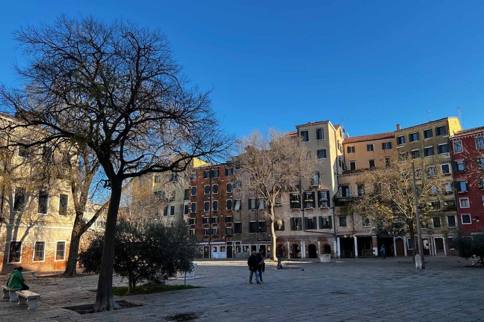 Venice: Guided Tour of the Jewish Ghetto and Synagogue Visit - Campo di Ghetto Nuovo: where the story really starts