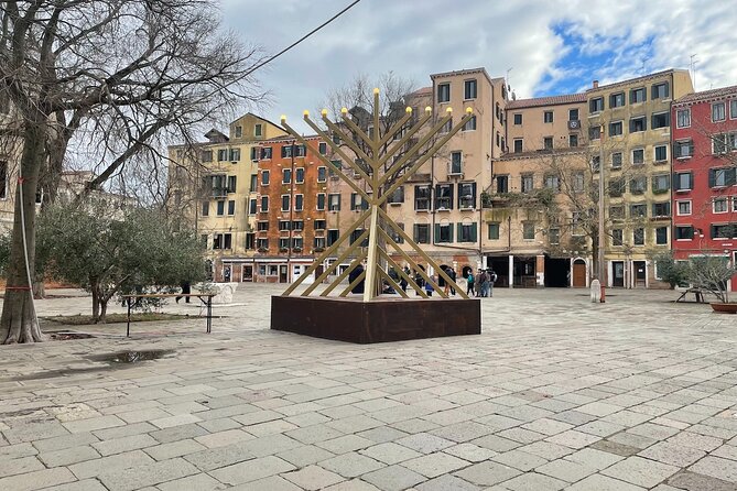 Venice: Jewish Ghetto Walking Tour with Synagogues Visit - Guides make the difference: clarity, pacing, and how to get the most