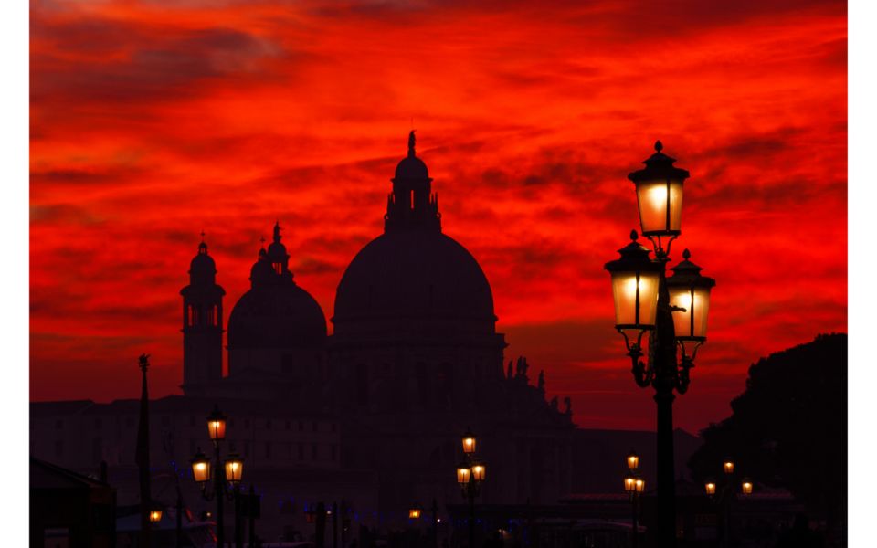 Venice: Mysterious Tales of Ghosts and Murders - Ghosts, murders, and why Venice details matter