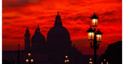 Venice: Mysterious Tales of Ghosts and Murders - Following the route: Campo San Bartolomio to St. Mark’s Square
