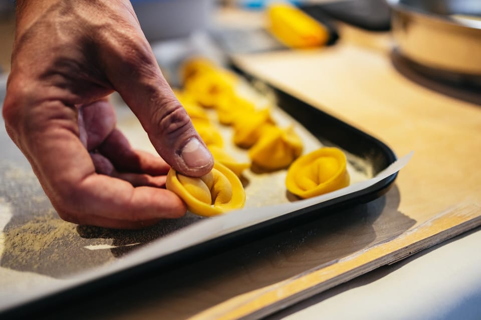 Venice: Pasta and Tiramisu Cooking Class at a Local's Home - Small Group Size: Why Up to 8 People Feels Like a Real Lesson