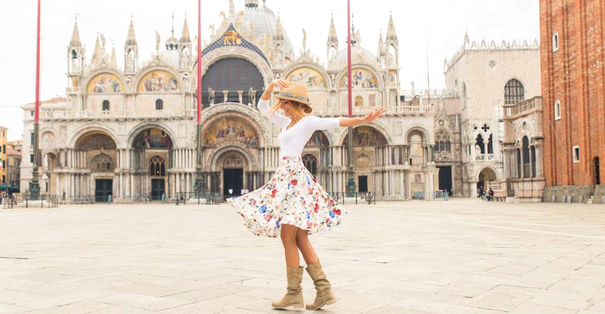 Venice: Photoshoot at Piazza San Marco and the Canals - Piazza San Marco: iconic shots without the usual chaos