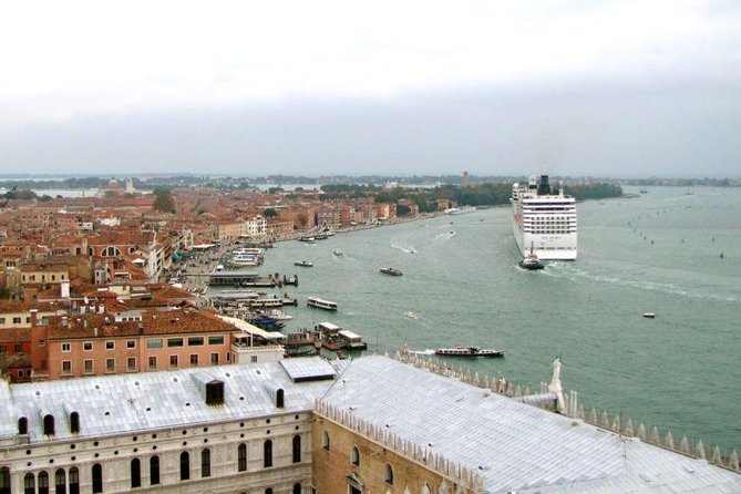 Venice Private Arrival Transfer by Water Taxi: Cruise Port to Central Venice - Timing risks: how to avoid the classic Venice arrival headache