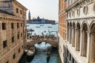 Venice: Private Entry Doge Palace & St. Mark Terraces Tour - Early Entry into Doge’s Palace: The Morning Advantage