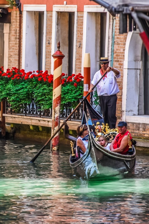 Venice: Private Grand Canal Gondola Ride from Rialto - Who This Private Gondola Works Best For
