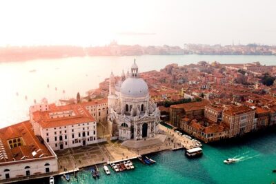 Venice Private Walking Tour with a Local - Where you begin: Riva degli Schiavoni and a smart starting position