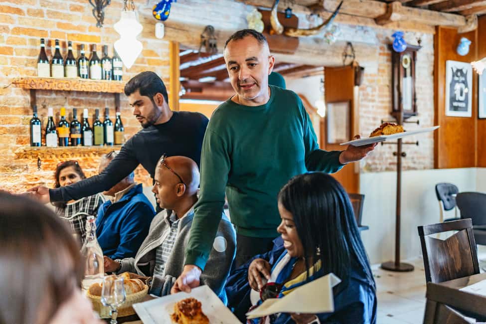 Venice: Rialto Market Food and Wine Lunchtime Tour - Casanova’s haunts and church trivia: small facts that feel fun on the street