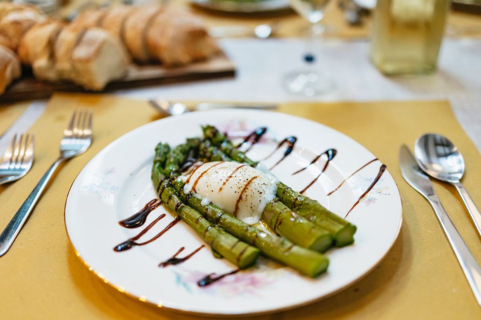 Venice: Rialto Market Tour, Cooking Class, and Lunch - Your second course: fish, parmigiana, or risotto