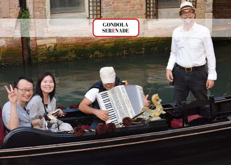 Venice: Romantic Shared Gondola Serenade on the Grand Canal - Meeting at Venice Tours: Getting to the Right Spot by San Marco