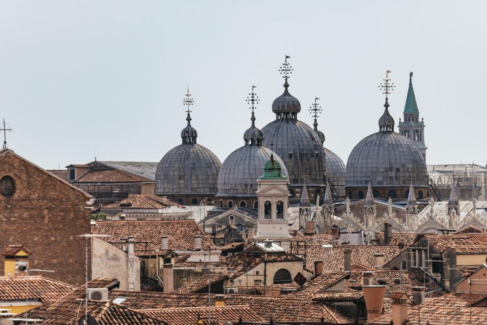 Venice: Rooftop Terraces Tour with Prosecco - What to Bring for Rooftop Comfort (This Is Not a Slip-and-Slide City)