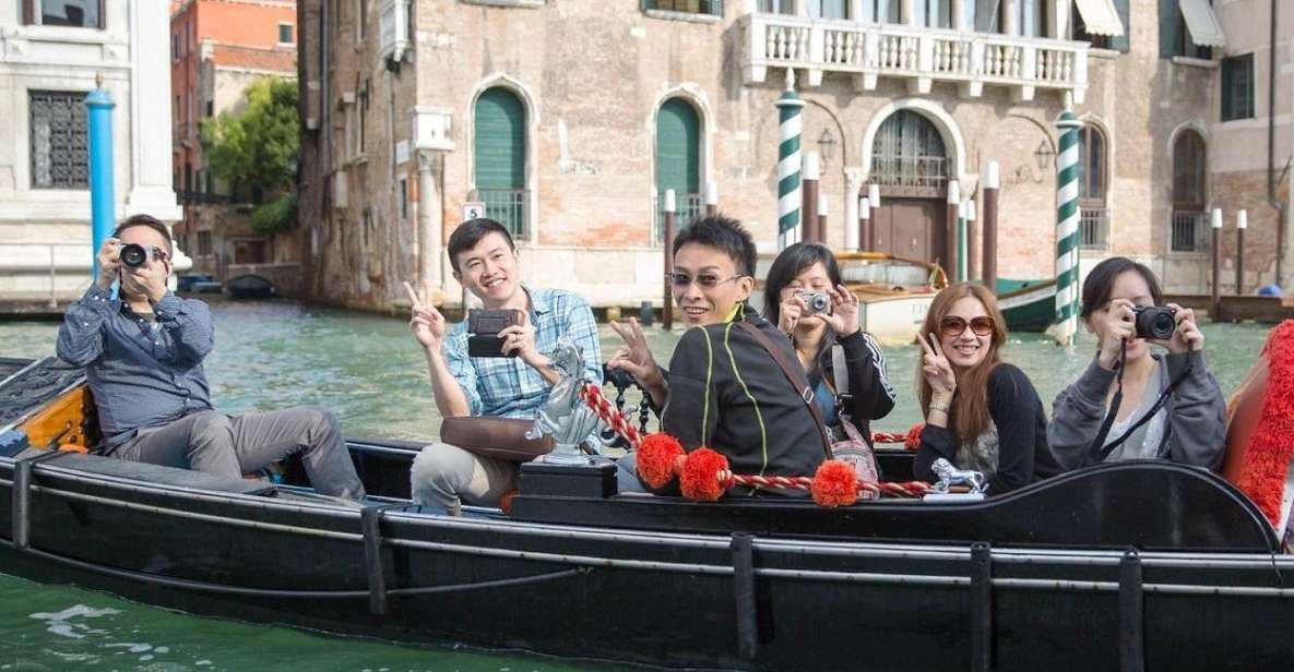 Venice Shared Gondola Ride - Shared gondola reality: time, traffic, and how different gondoliers run it
