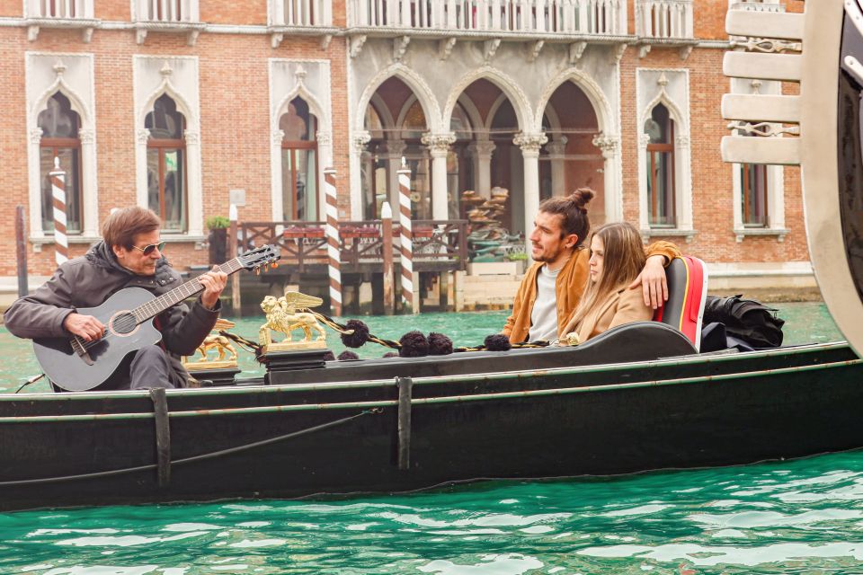 Venice: Shared Gondola Ride and Serenade - Should You Book This Shared Gondola Serenade?