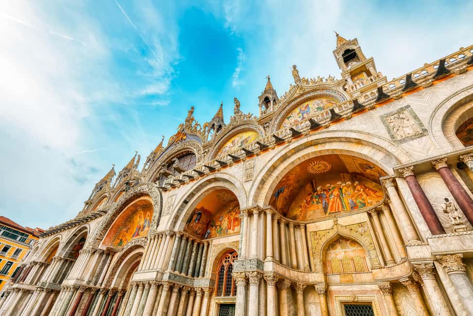 Venice: Skip-the-line St. Mark's Basilica Entry & Audioguide - Entering St. Mark’s Basilica via Porta San Pietro