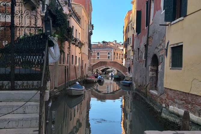 Venice Small Group Walking Tour of Most-Famous Sites &Attractions - Two Hours from Dorsoduro to St Mark’s: How This Walk Fits First-Day Venice