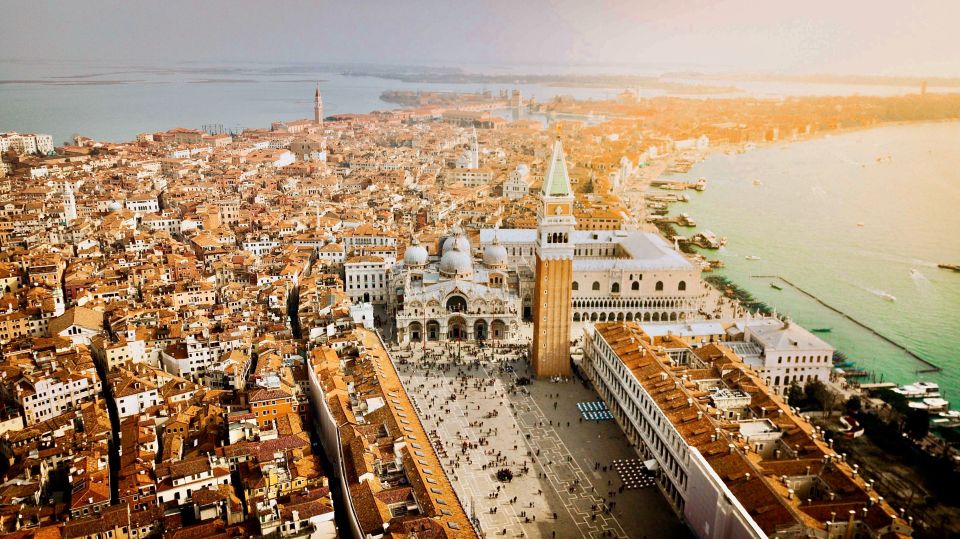 Venice: St. Mark's Basilica and Gondola Morning Tour - How the guided audio system improves your experience