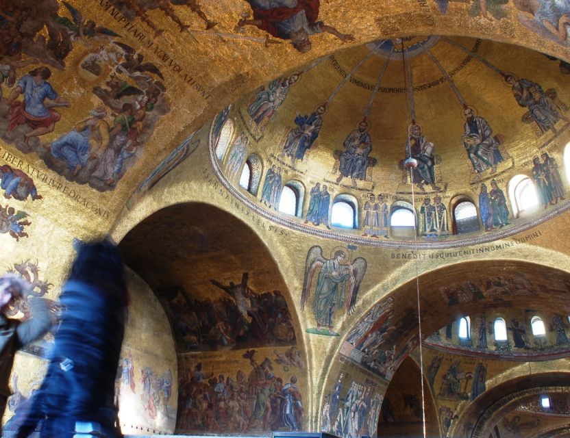 Venice St. Mark's Basilica Guided tour & optional Pala d'Oro - Inside the basilica: domes, iconostasis, marble inlays, and the altar