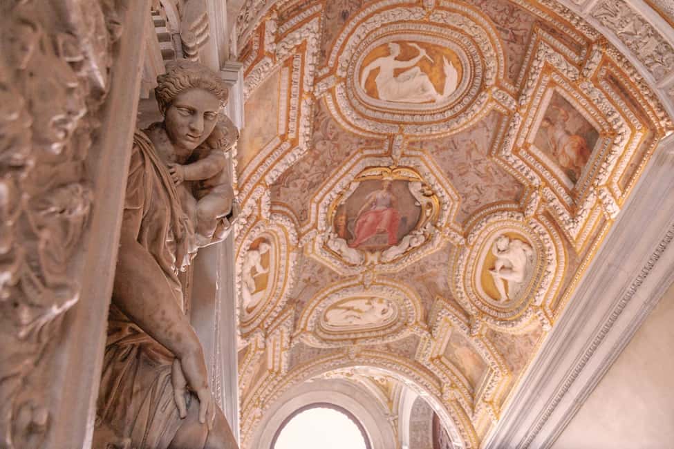 Venice: St Mark's, Doge's Palace, Murano & Burano Day Tour - A one-day Venice plan that actually works