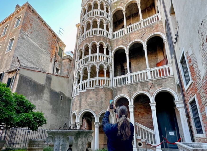 Venice: St. Mark's, Doges Palace, Rialto, and Gondola Tour - Doge’s Palace: skip-the-line access plus the palace drama you can’t fake