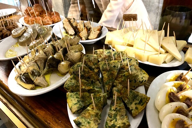 Venice Street Food Tour with Local Guide with Local Food Market Visit - The Walking Route: Campos and Landmarks Without the Lecture Overload