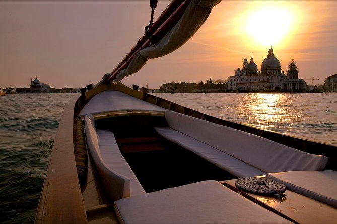 Venice Sunset Cruise by Typical Venetian Boat with Prosecco - A Traditional Boat Route (Not a Land-Based Venice Photo Tour)