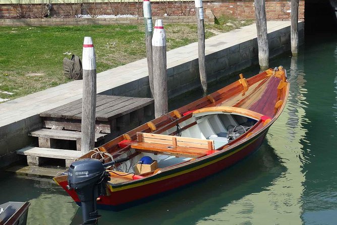 Venice Sunset Cruise by Typical Venetian Boat with Prosecco - Le Vignole and the Arsenal: Gardens and Shipbuilding Power
