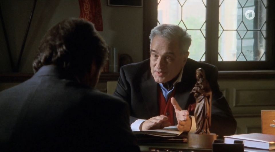 Venice: The Footsteps of Commissario Brunetti Walking Tour - Following Donna Leon’s world through film locations