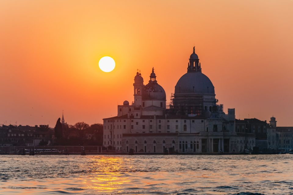 Venice: The Ghost & Legends Walking Tour - Why Venice legends sound better at night
