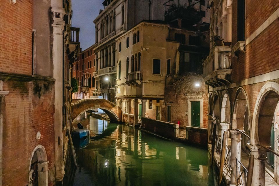 Venice: The Ghost & Legends Walking Tour - Malibran Theater sounds: the tragedy-and-haunting angle