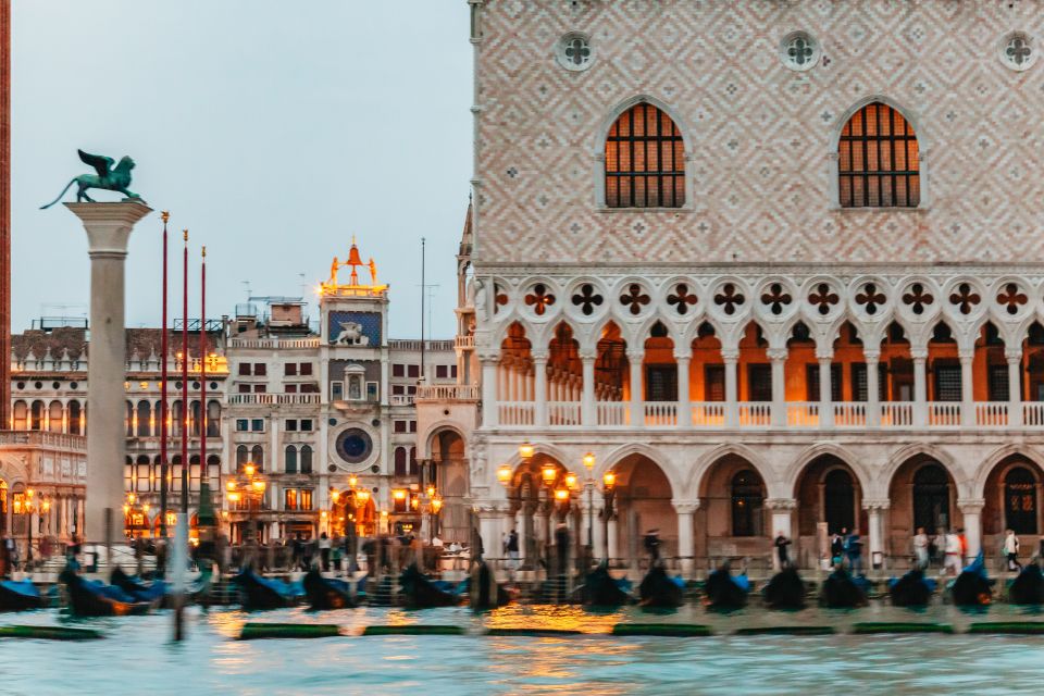 Venice: The Ghost & Legends Walking Tour - The lagoon legend: the unburied child appears in murky water