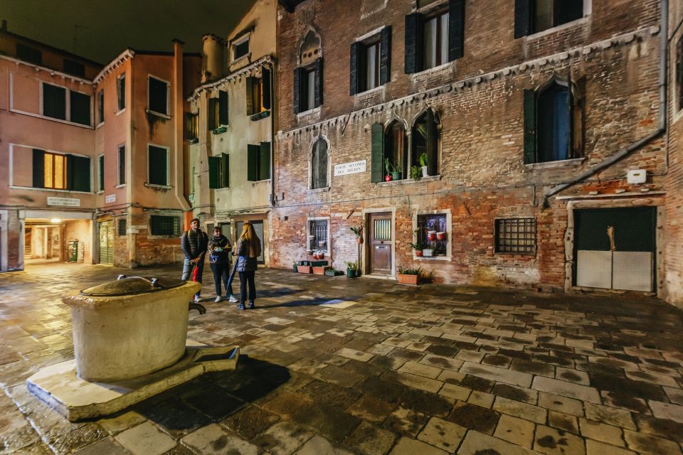 Venice: The Ghost & Legends Walking Tour - Ending in Cannaregio: shadows stretch and the past feels near