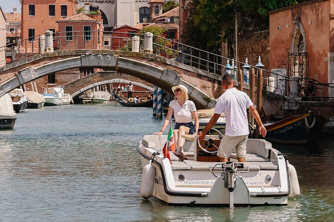 Venice: The Hidden Canals on an Electric Boat - Small comforts that add up on the water