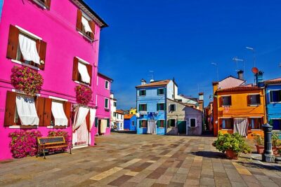Venice: The Islands of the Lagoon Guided Tour - Meeting at Riva degli Schiavoni and getting onto the boat