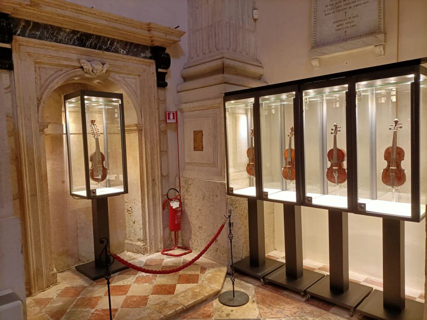 Venice: Vivaldi Baroque Concert Ticket and Free Music Museum - What makes this Vivaldi Baroque concert worth your evening