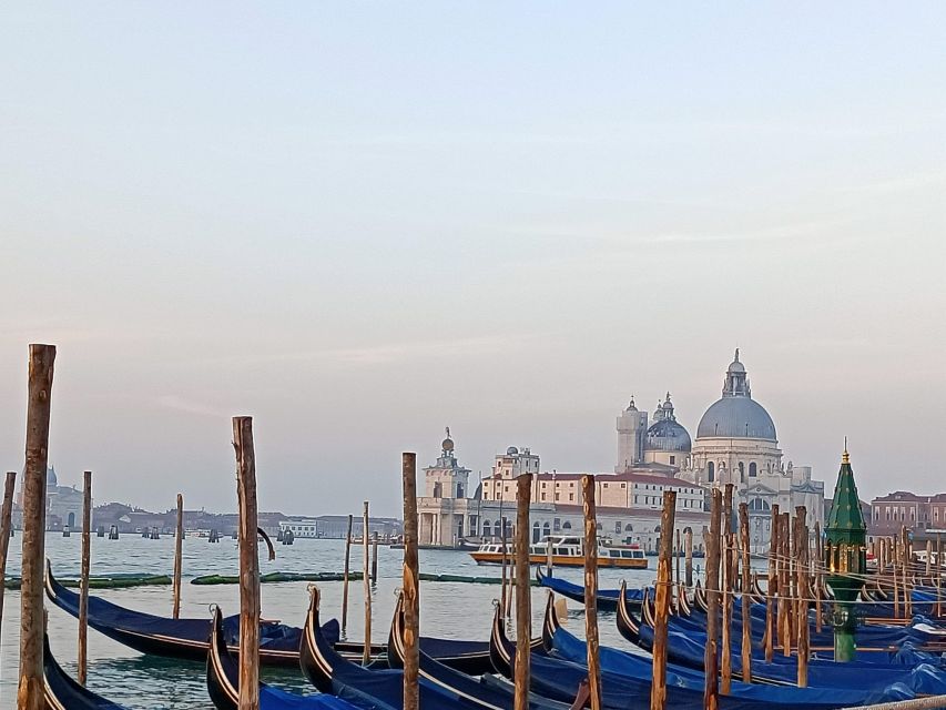 Venice: Vivaldi Baroque Concert Ticket and Free Music Museum - Should you book this Vivaldi Baroque concert?