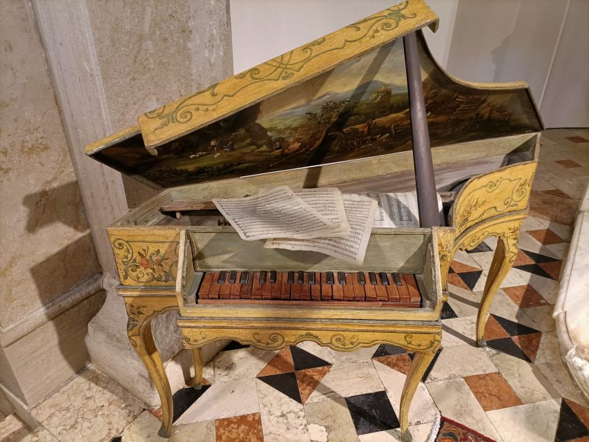 Venice: Vivaldi Baroque Concert Ticket and Free Music Museum - The School of Stradivari angle: why it matters for the sound